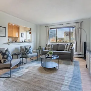 Vibrant Downtown, King Bed, Work Desk & Kitchen , Seattle United States