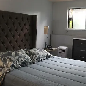 Jfk Area Away From Apartment