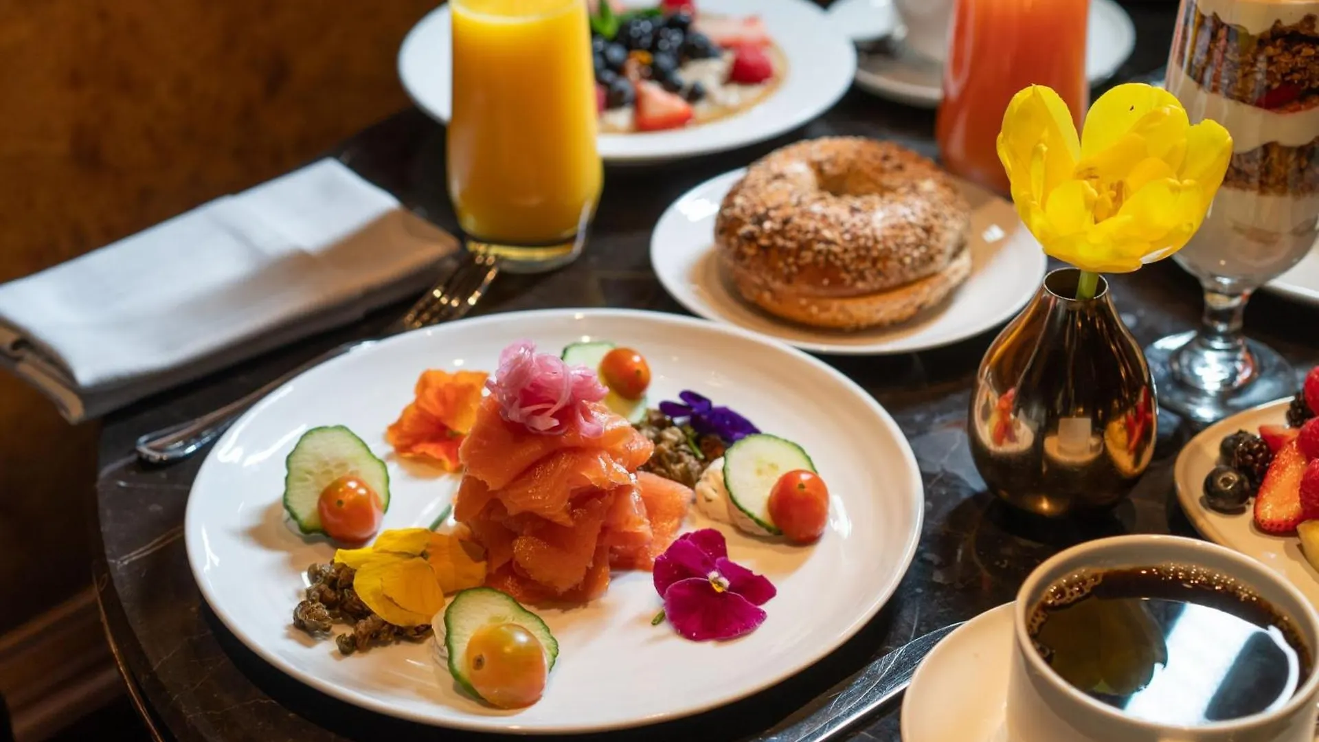 Отель The Ritz-Carlton New York, Central Park